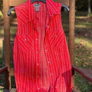 WRANGLER Retro Small Sleeveless Pearl Snap
100% Cotton
